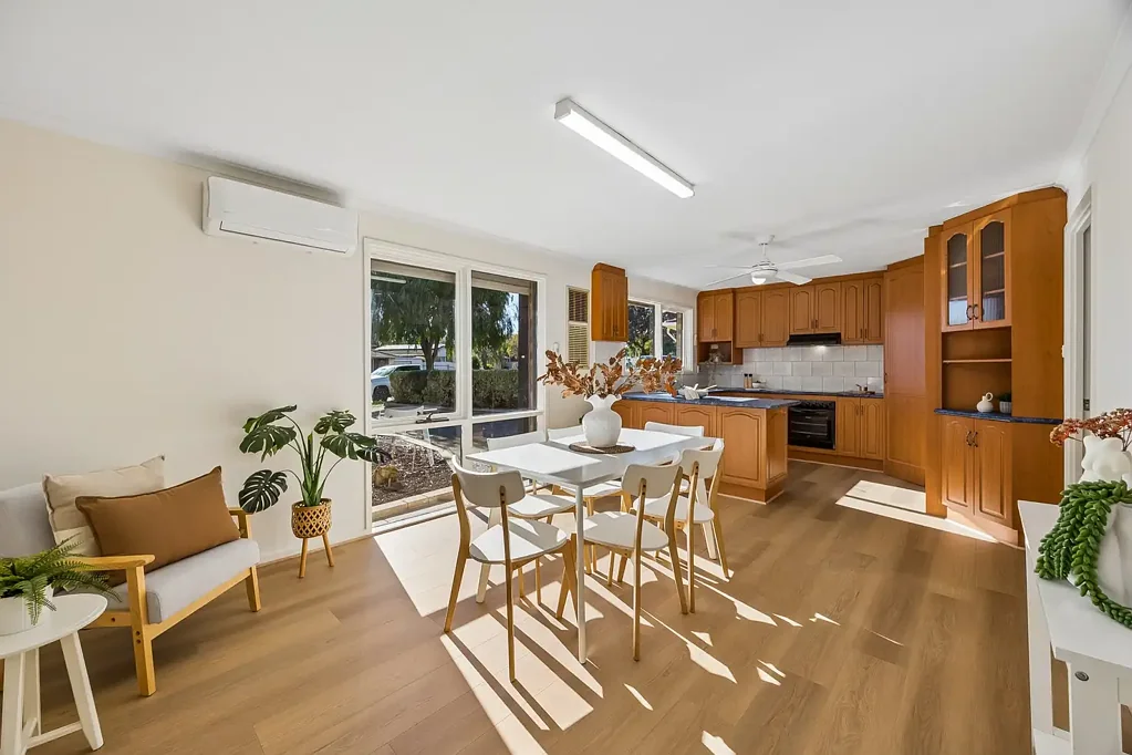 Morphett Vale 3部屋 Stunning Family Home with Endless Potential