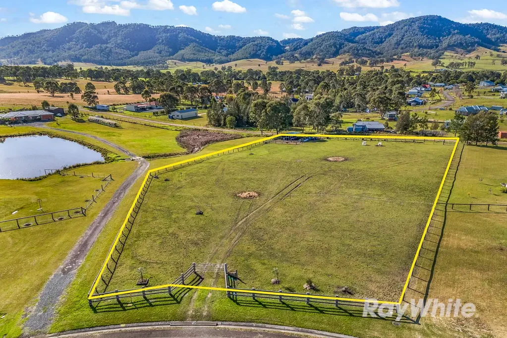 35 Moonlight Circuit, Gloucester, NSW 2422
