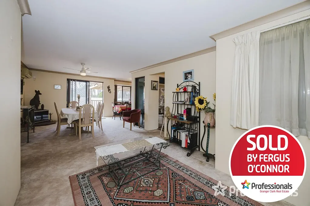 22 Cromwell Road, Alexander Heights, WA 6064