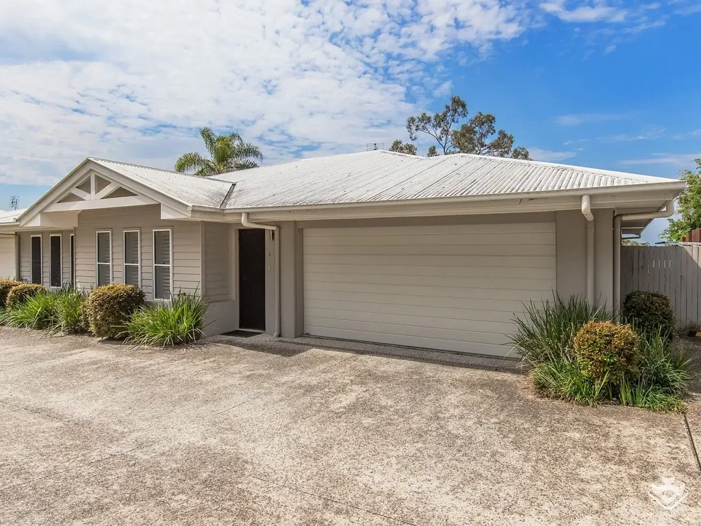 8 Riverstone Road, Helensvale, QLD 4212