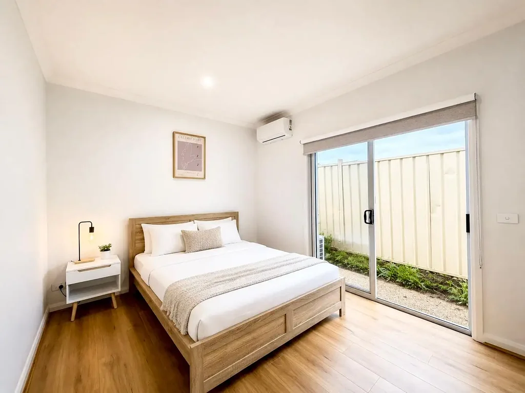 Private Studio with Ensuite & Courtyard - Utilities Included I From $345/week