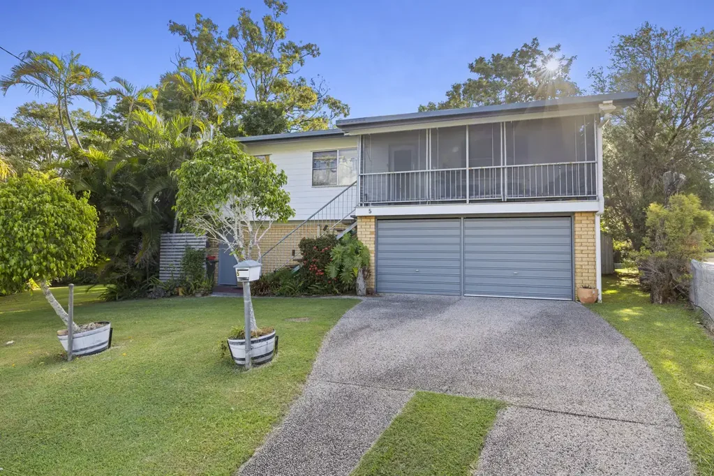 Frenchville 3कमरा Quality Build, Big Backyard: Frenchville Opportunity!