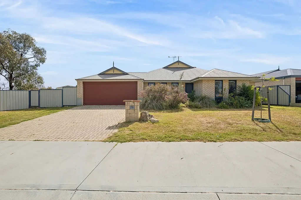 Meadow Springs 4Kwarto Spacious Family Living!