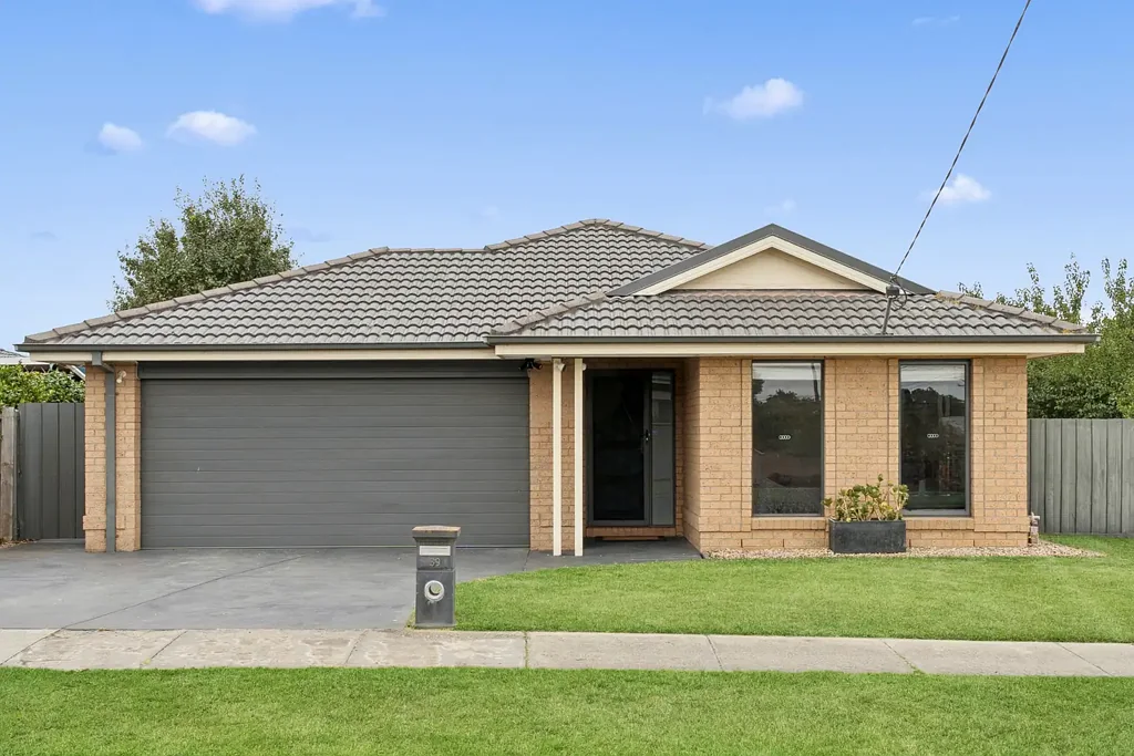 39 Sinclair Street, Colac, VIC 3250