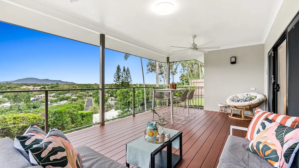 18 Travolta Close, White Rock, QLD 4868