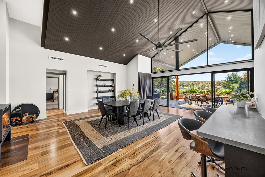 Martin 4房  The Finest In Modern Luxury Hills Living
