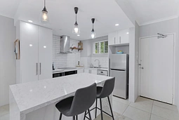 224/305-341 Coral Coast Drive, Palm Cove