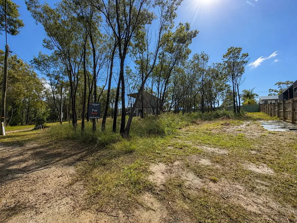 Russell Island 708平米宽绰地块 保护区临街面 宁静自然景观 理想建家投资 空间充裕多能 Prime 708m² Block – Facing Reserve