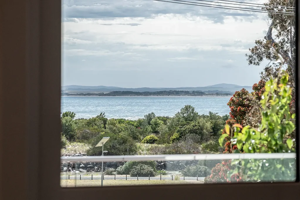 Bridport 2Phòng ngủ Brand new, stunning views, fantastic investment or holiday home opportunity