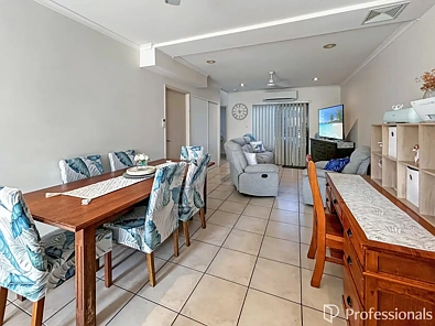 4/34 Poole Street, Bowen, QLD 4805, 3 slaapkamers, 2 badkamers, Townhouse