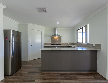76 Yangtze Avenue, Southern River, South East Perth, 4 chambres, 2 salles de bain, House
