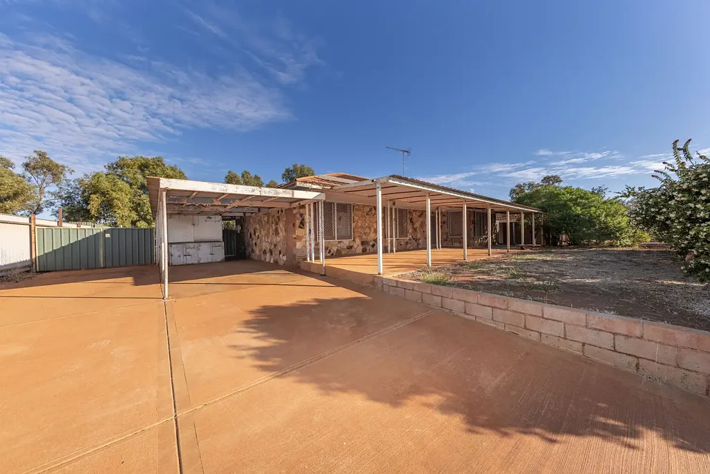 14 Stirling Crescent, Dampier, WA 6713