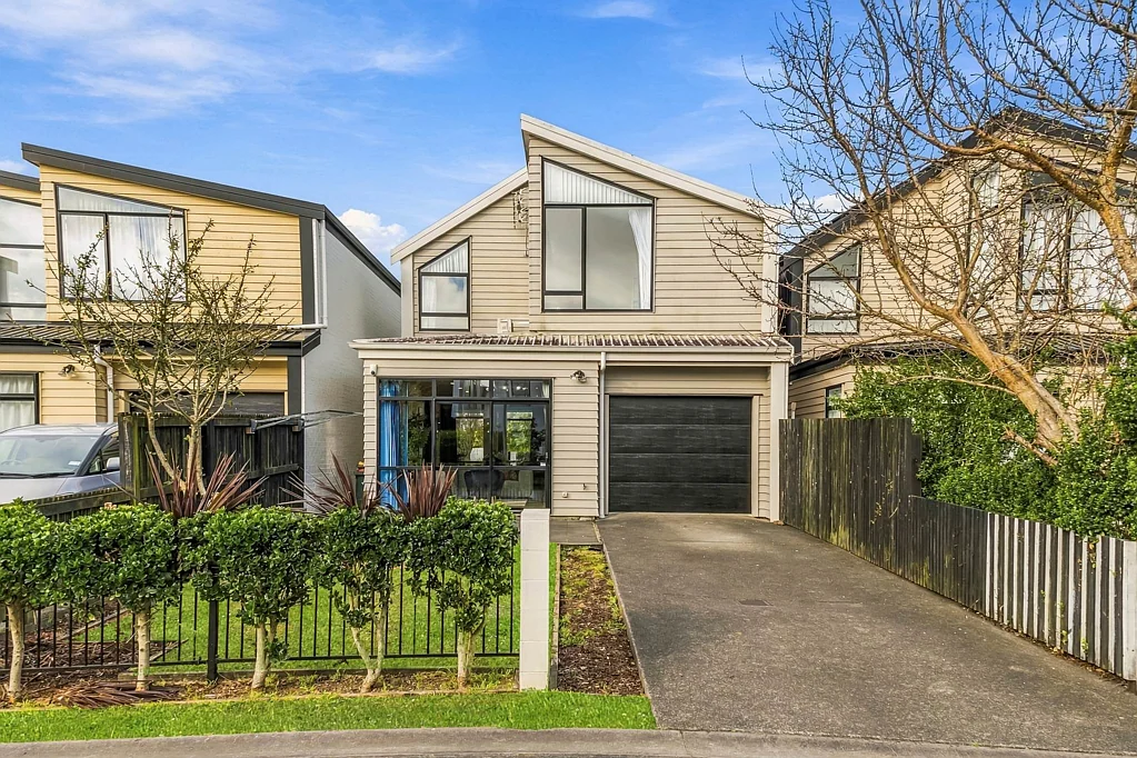 Papakura 4Kwarto FAMILY LIVING, PERFECTLY PLACED