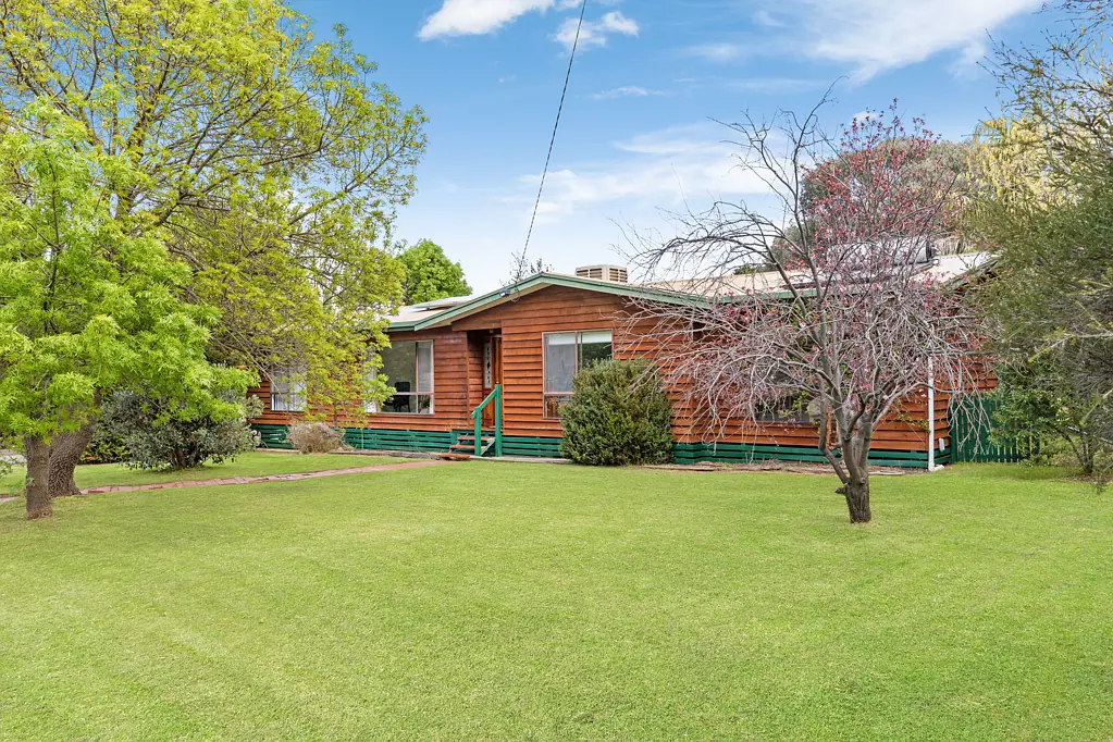 15 Goldsmiths Road, Eaglehawk, VIC 3556