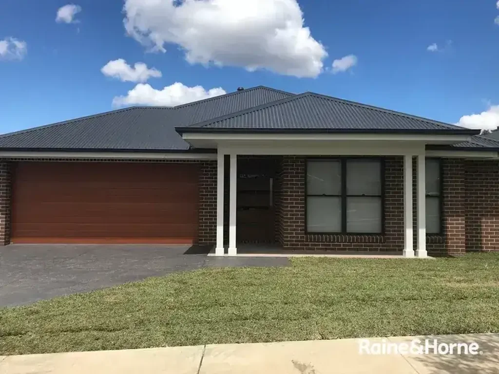 Spacious Family Living in Peaceful Renwick