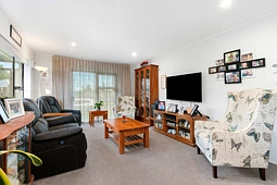 2B Edgewater Parade, Waiuku