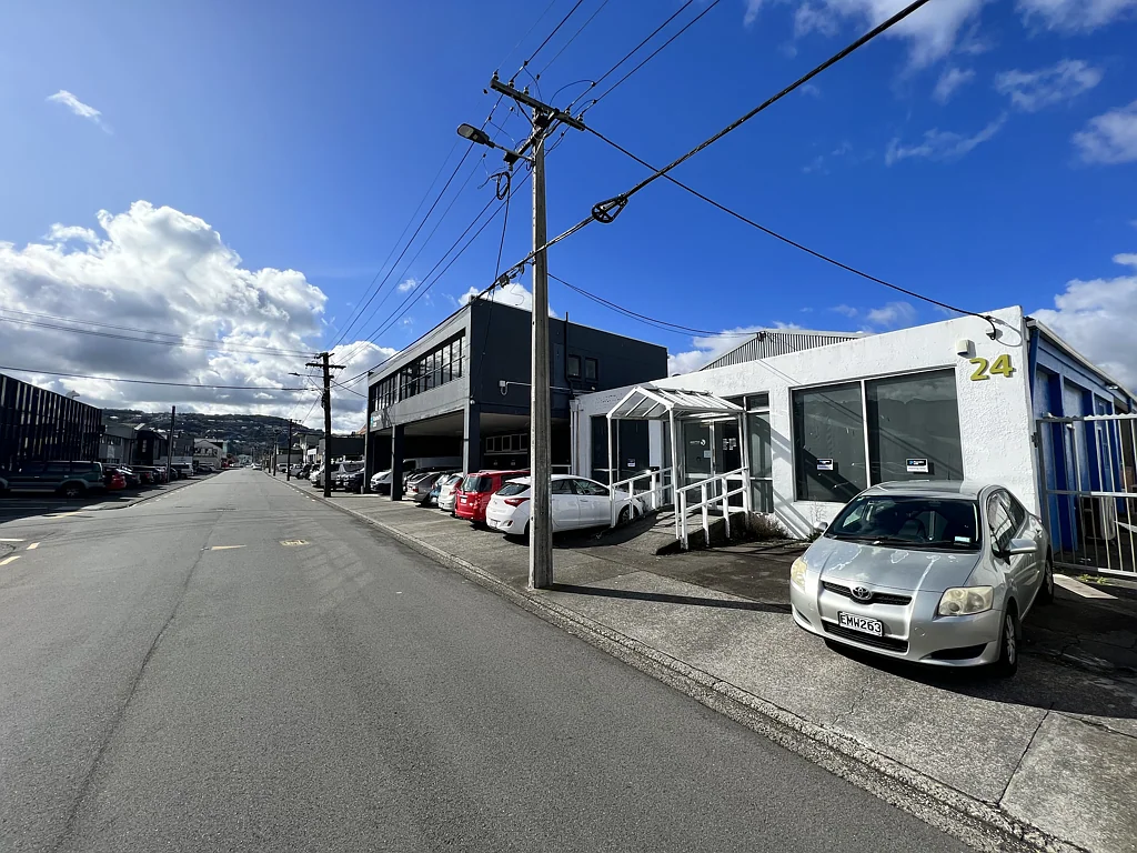 Petone Ground floor office, showroom & workshop