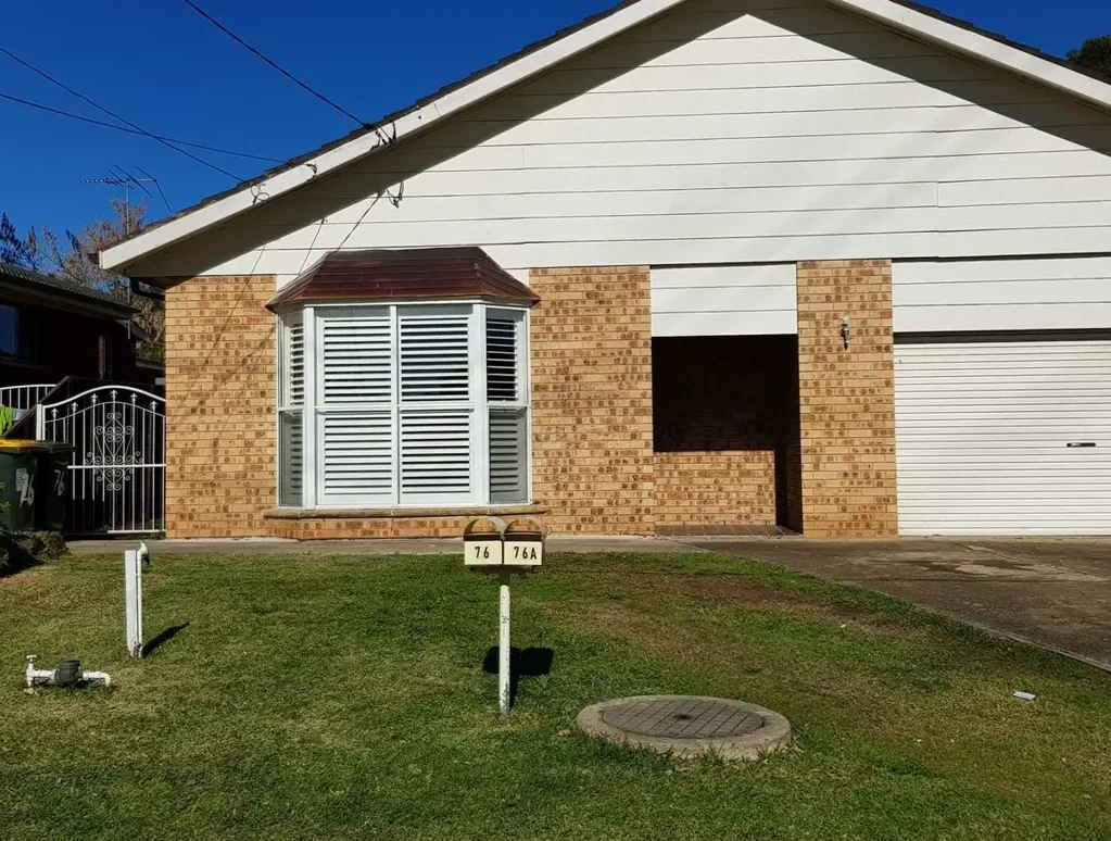 Charming 2-Bedroom House in Seven Hills For Lease