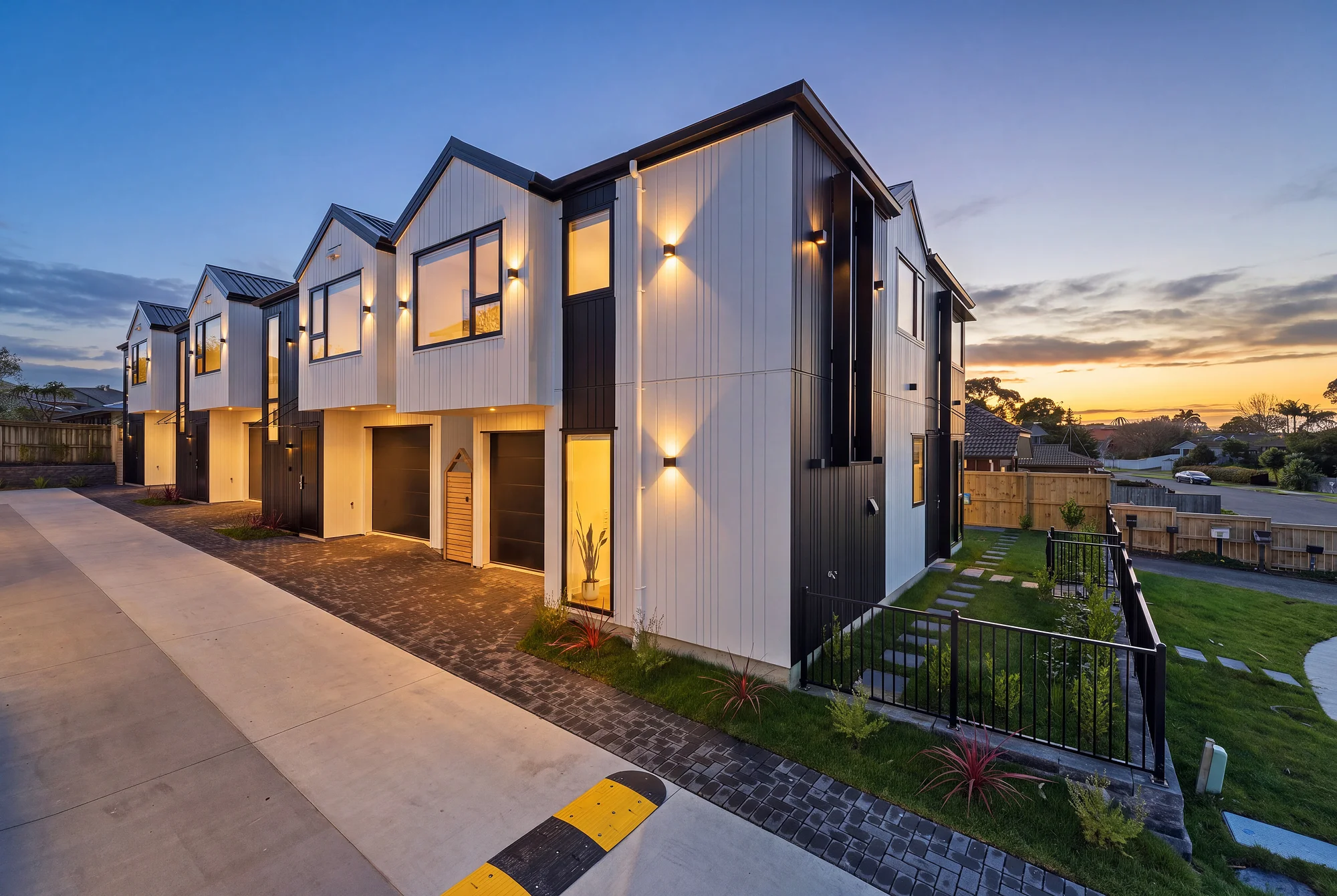 Botany Downs 4 Bedroom Brand-New 4-Bed Standalone near Botany Primary