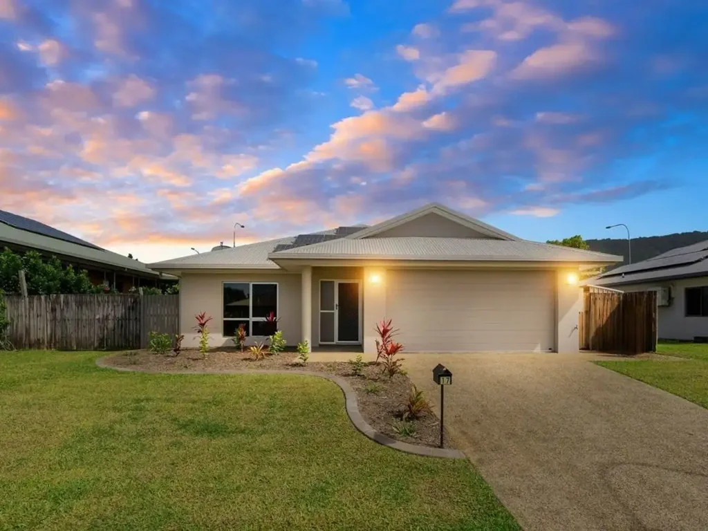 PERFECT HOME FOR EVERYONE!!!!
