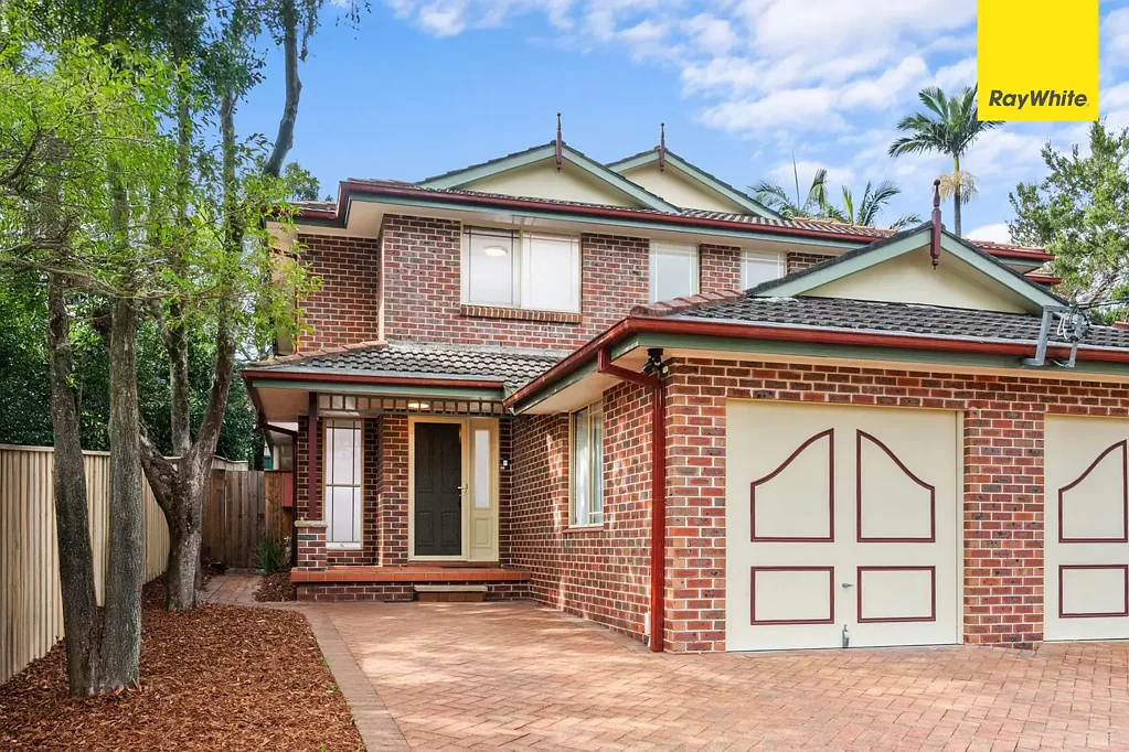 Epping 3غرفة نوم Light-Filled Duplex on Prestigious Downing Street
