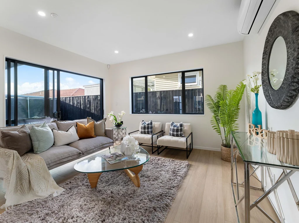 Te Atatu Peninsula 4બેડરૂમ Title & CCC Issued: Lux Living in TAP