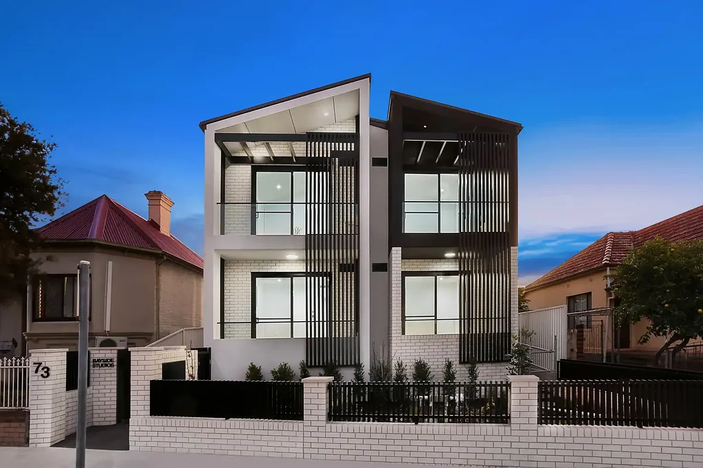 Ground Floor - As new studio in a small boutique complex