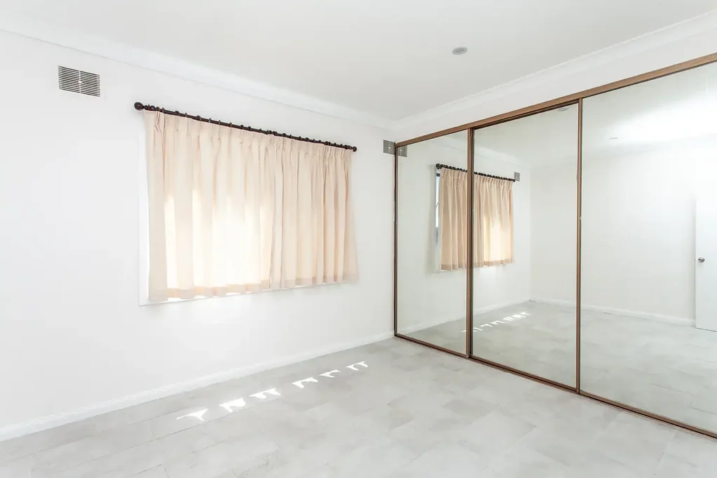 SPACIOUS APARTMENT