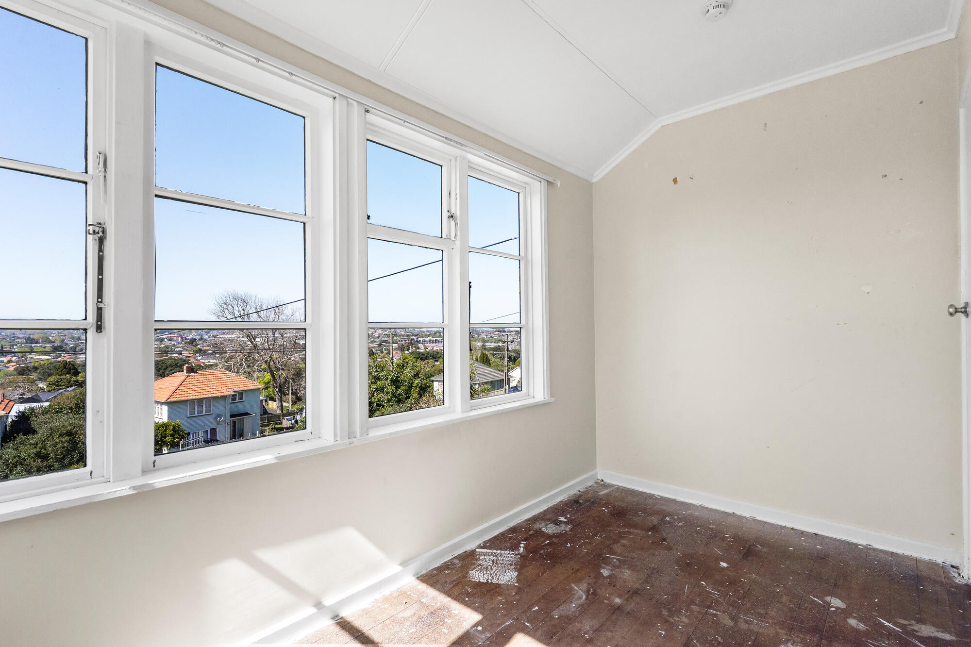 41 Mount Royal Avenue, Mount Albert, photo 12