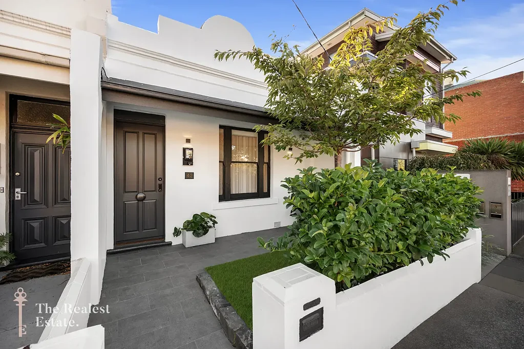 Coburg 3 Bedroom Timeless Character Meets Bespoke Luxury!