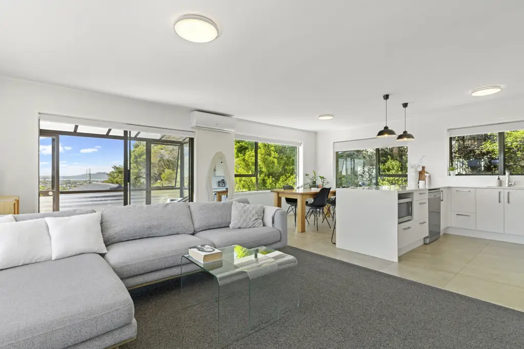 1/39 Sunset Road, Totara Vale, North Shore City, Auckland