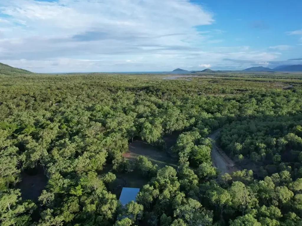 Cooktown  Peaceful Oasis: Perfect for Family, Farm or Retreat