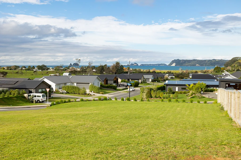 Whitianga  Premium site with water views