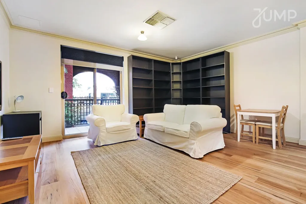 Your East End Social Life Just Found a Home, and Yes, It Has a Courtyard
