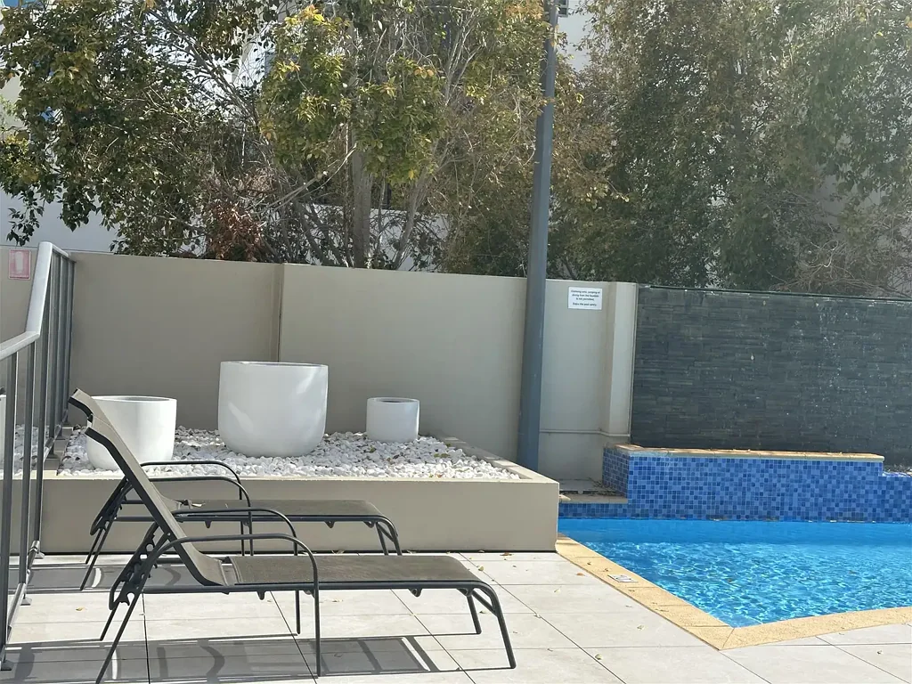 FULLY FURNISHED 2 X 2 RESORT STYLE CITY HOME