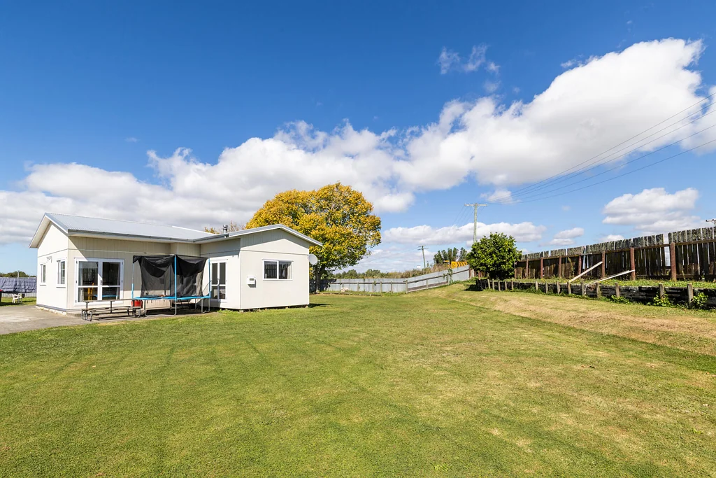 Clive 2 Bedroom Snatch this opportunity up