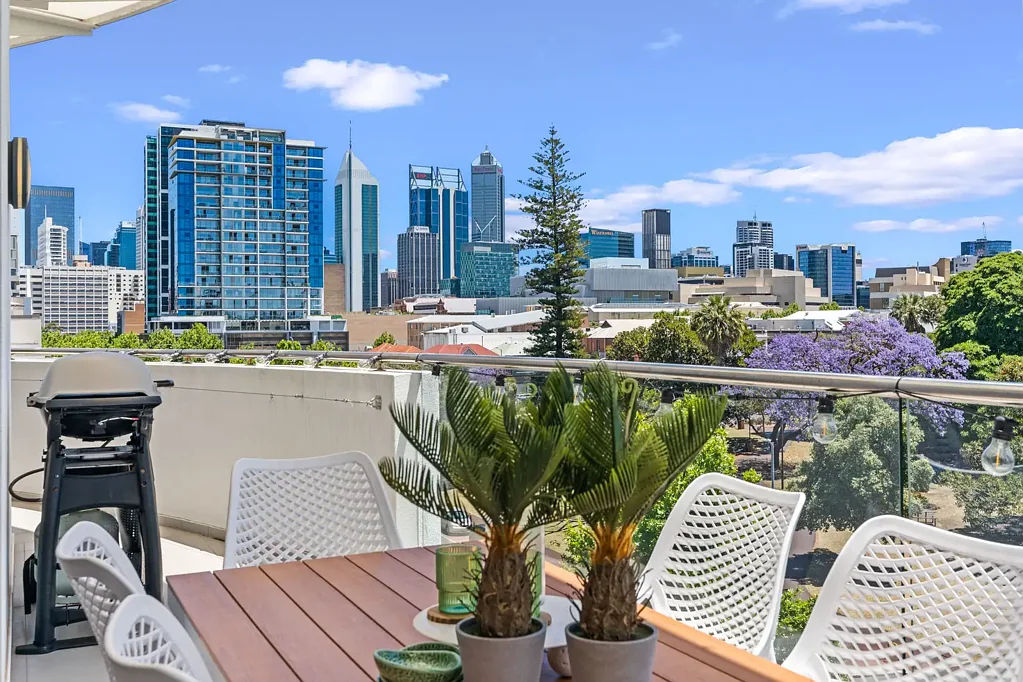 40/180 Stirling Street, Perth, WA 6000