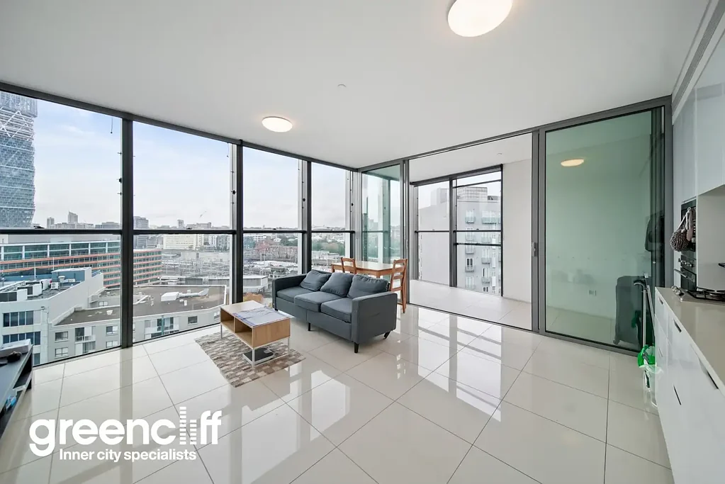 Chippendale 2બેડરૂમ Light-Filled Level Executive Residence with Open District Views