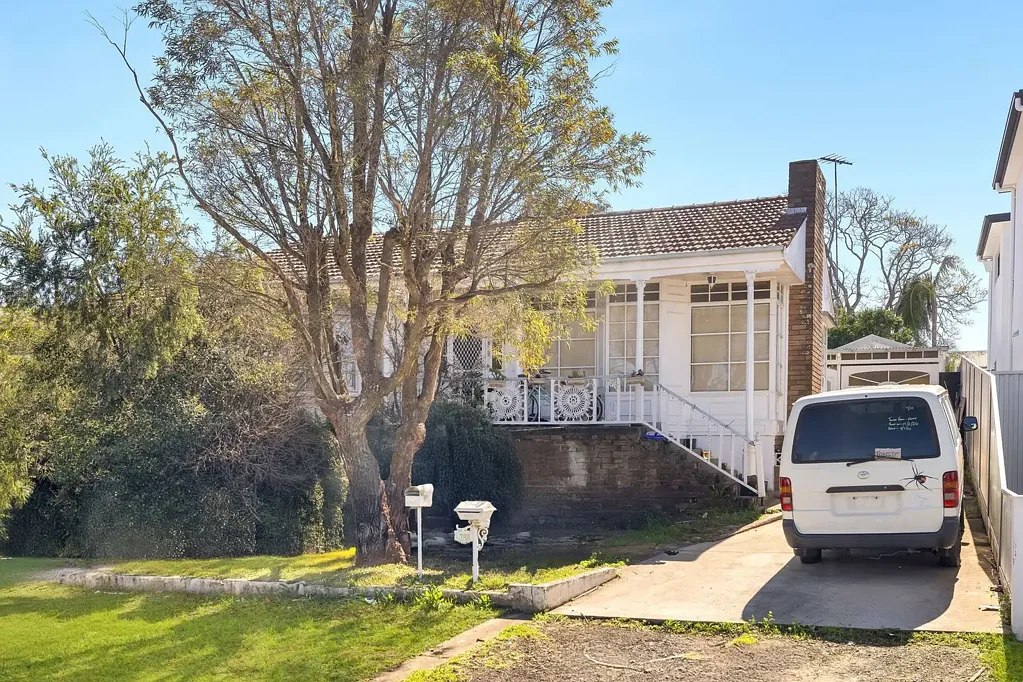 26 Doris Street, Picnic Point, NSW 2213