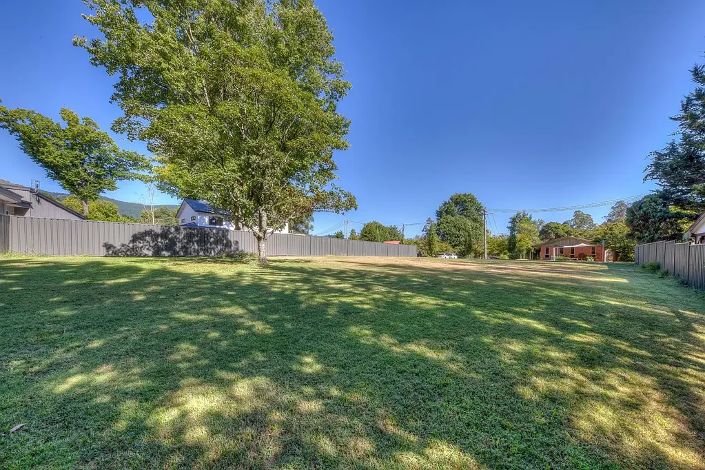 Bright  Flat land - Quiet Location