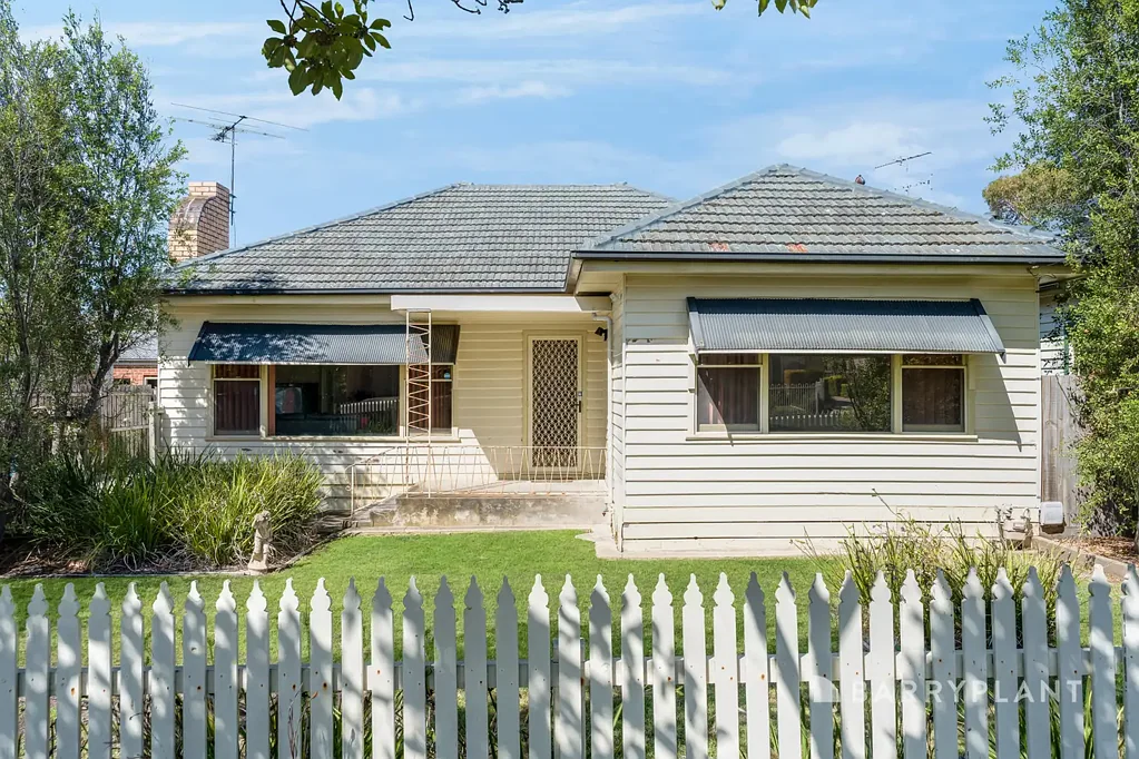 1/33 Eton Road, Belmont, VIC 3216