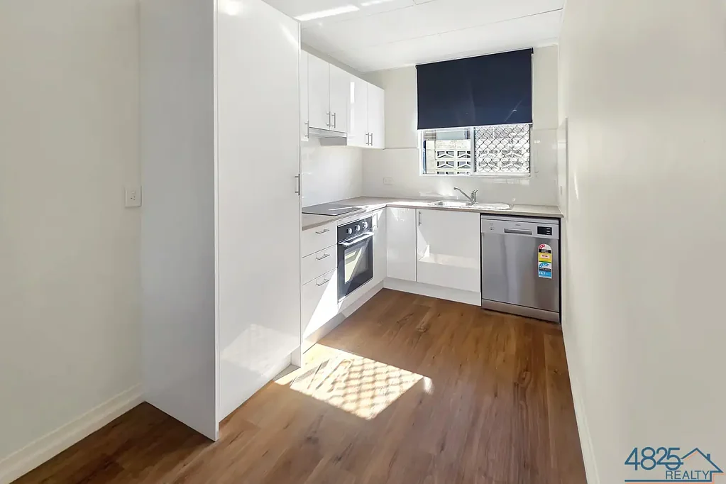 2 Bedroom unit in quiet complex