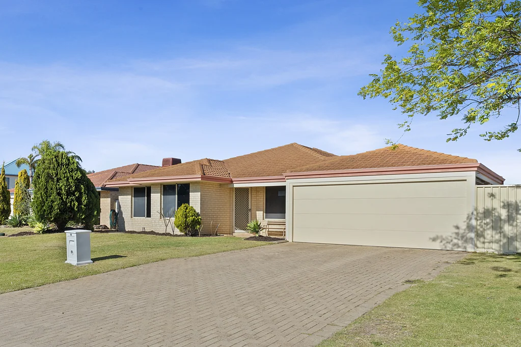 14 Alcazar Avenue, Port Kennedy, WA 6172