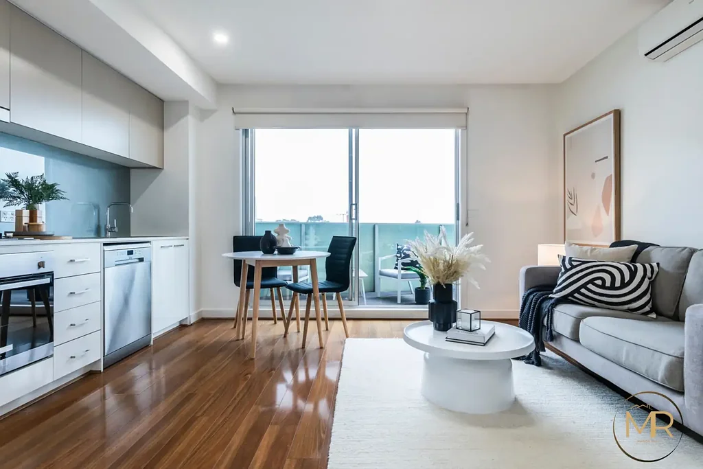 Northcote 1 Bedroom Life on The High - Great Investment Currently Leased at $450 per week