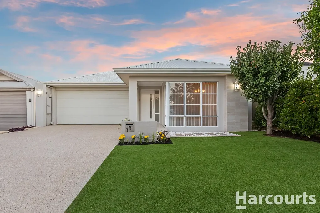 38 Perkins Drive, Clarkson, WA 6030