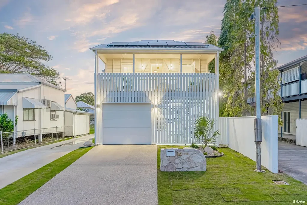 14 Clarendon Street, Hyde Park, QLD 4812
