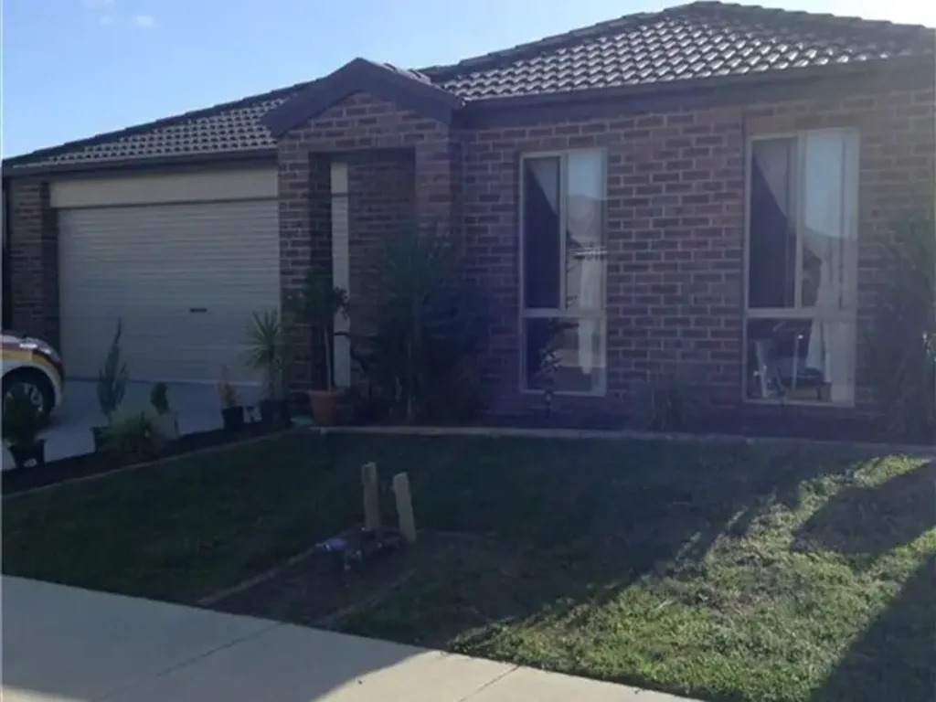 GRATE LOCATION : REASONABLE PRICE : SPACIOUS HOME