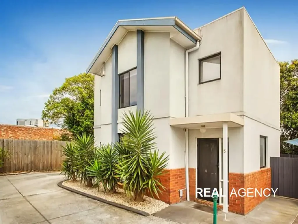 Bentleigh East 3غرفة نوم Renovated Family Home Within Exclusive Mckinnon Secondary College Zone