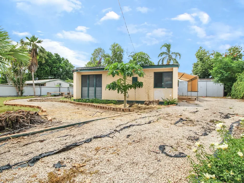 FAMILY HOME INCLUDING LARGE SHED