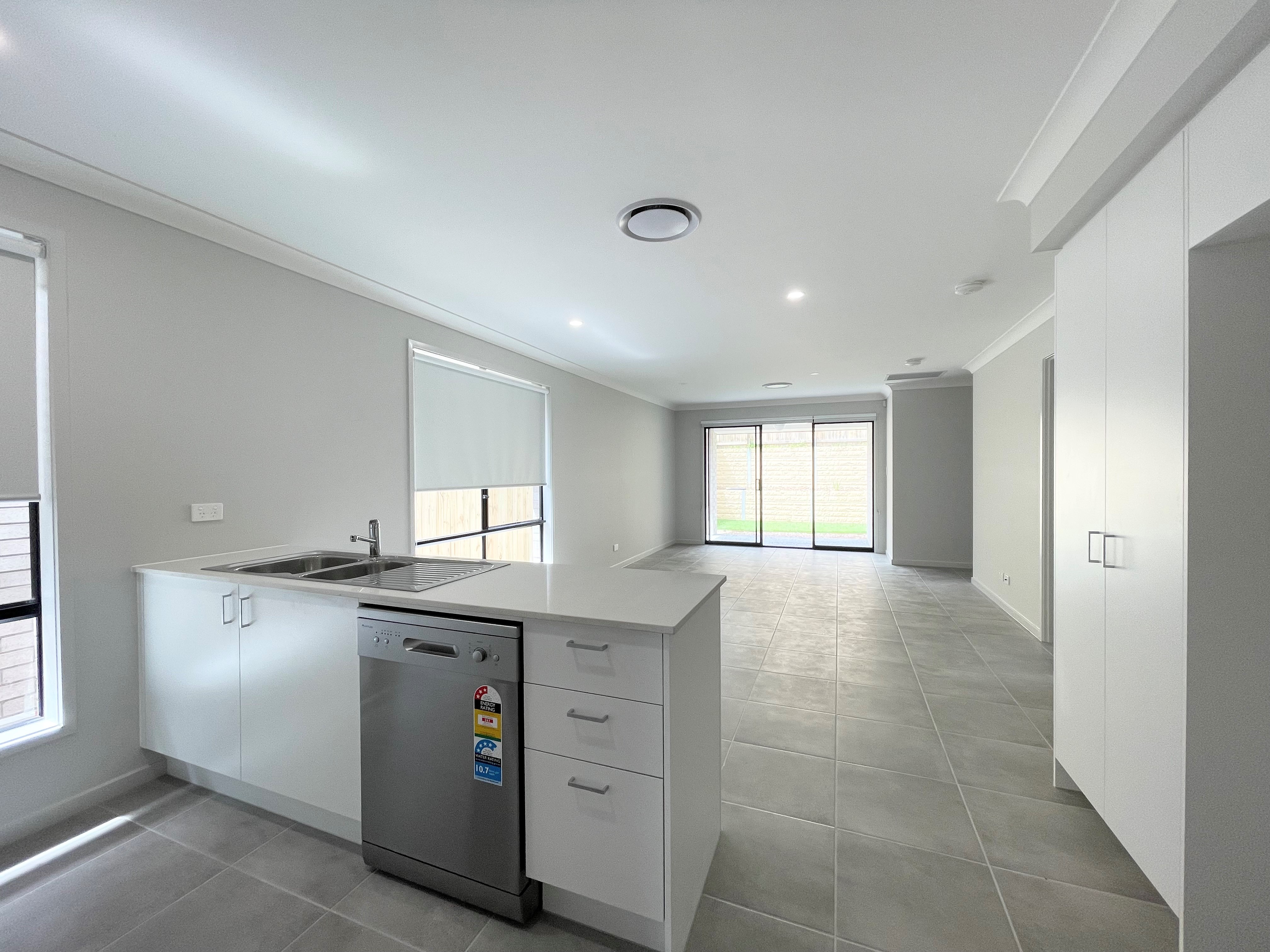 27 AMUNDSEN DR, LOGAN RESERVE QLD 4133, 0 Schlafzimmer, 0 Badezimmer, House